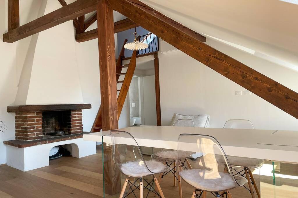 Design Apartment In The Heart Of Bolzano Eksteriør billede
